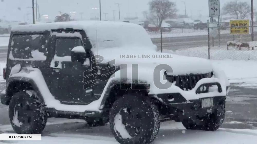 US: Heavy Lake Effect Snow Blankets Western and Central New York