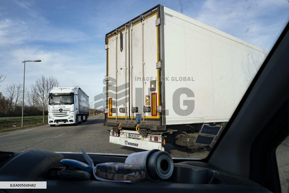 Blockade of Power Stations and Control of Shipments - Montauban