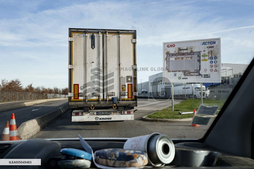 Blockade of Power Stations and Control of Shipments - Montauban