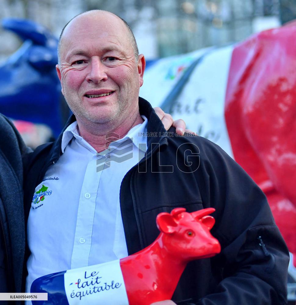 Operation Promotes Fair Trade Milk In Paris - France