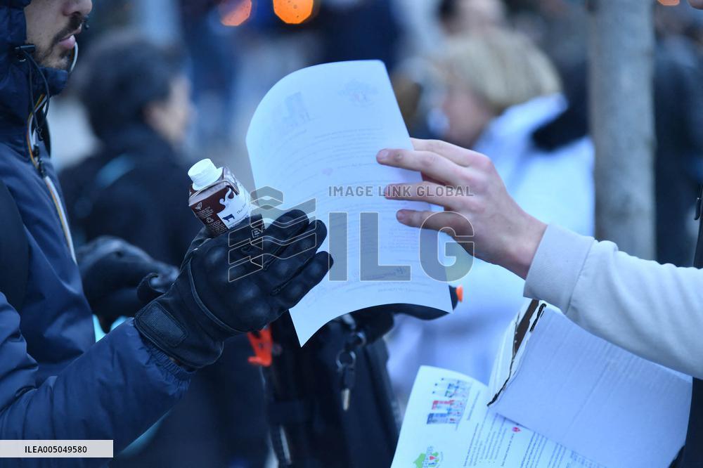 Operation Promotes Fair Trade Milk In Paris - France