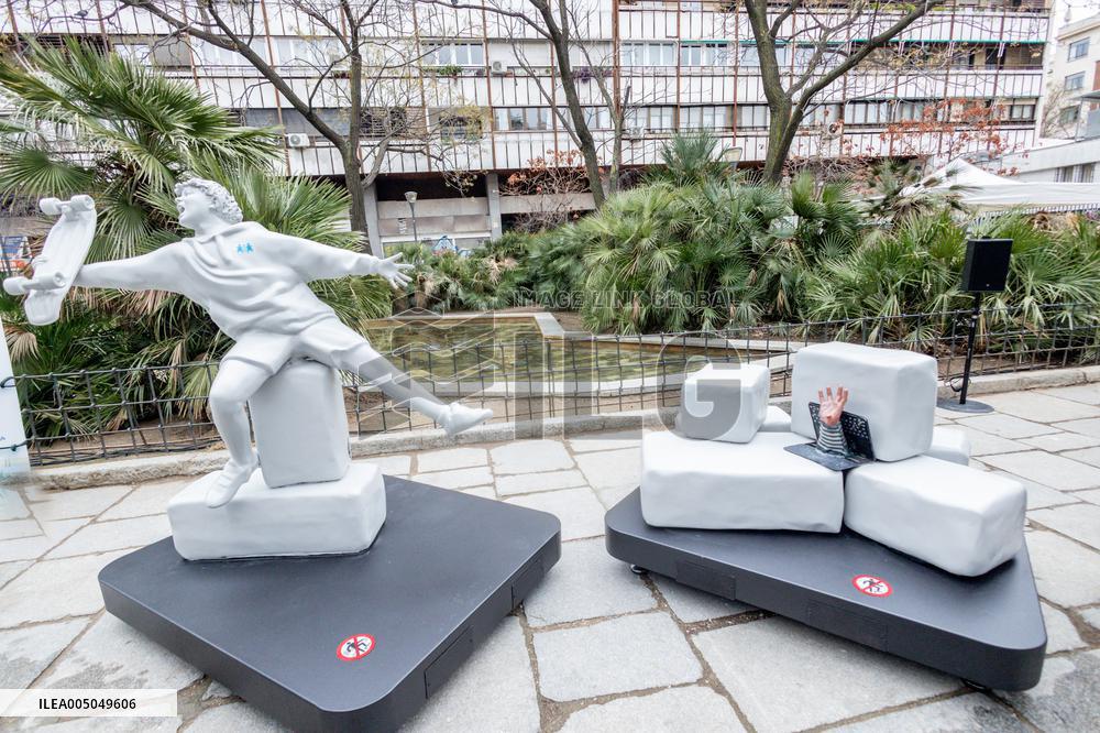 Inauguration of a sculpture by Aldeas Infantiles - Spain