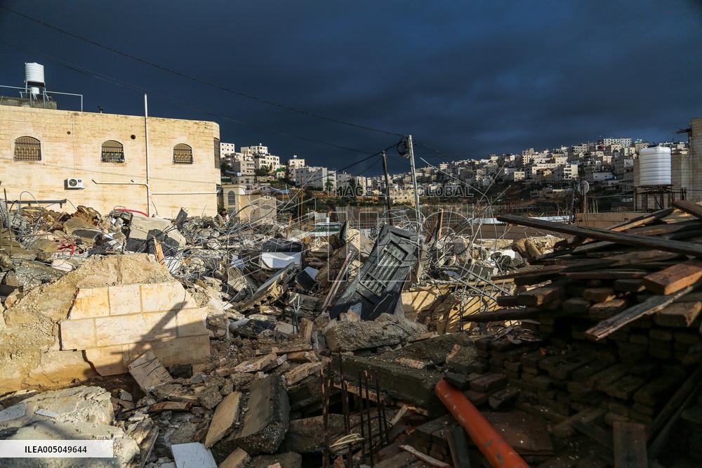 Israeli Forces Raid Hebron January 15