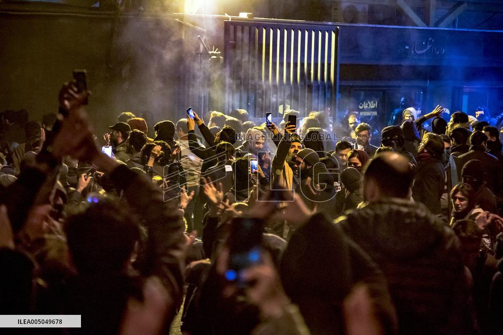 Tehran Students Rally for Plane Crash Victims - Iran