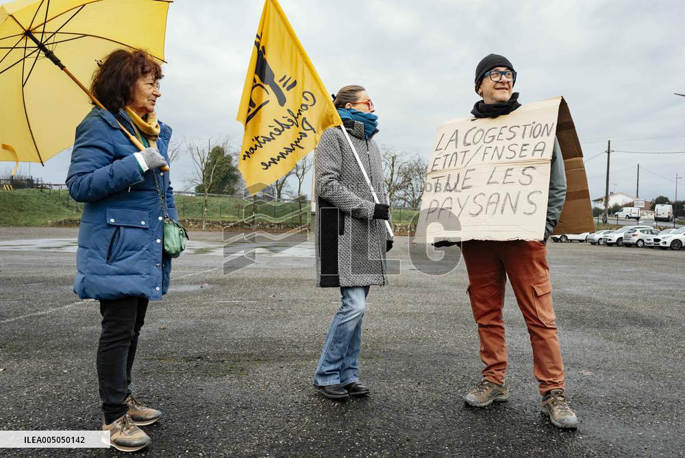 Gerard Larcher Visits Tarn-et-Garonne - France