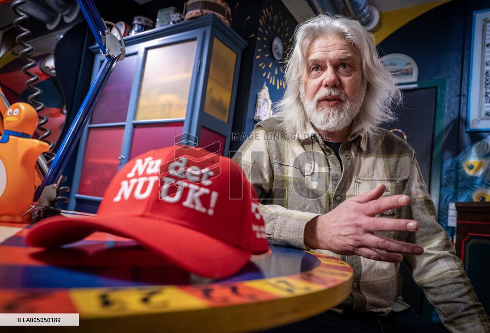 NU DET NUUK - MAKE AMERICA GO AWAY - CAP