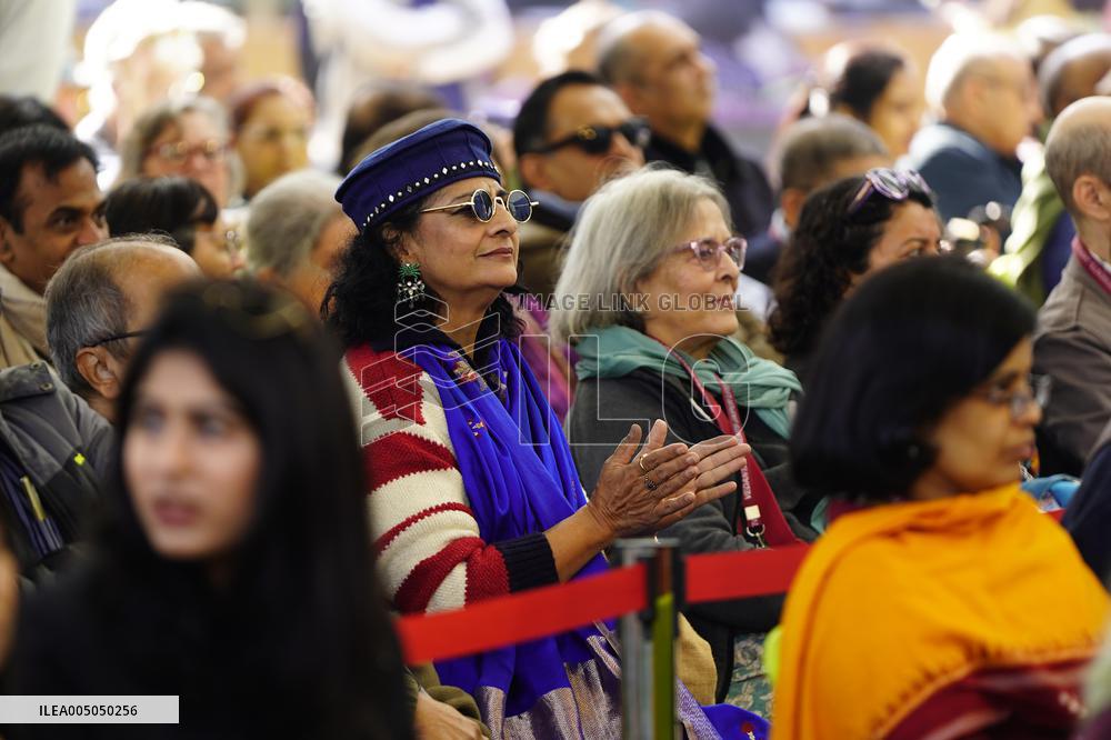 Visitors Attend Inaugural Jaipur Literature Festival - India