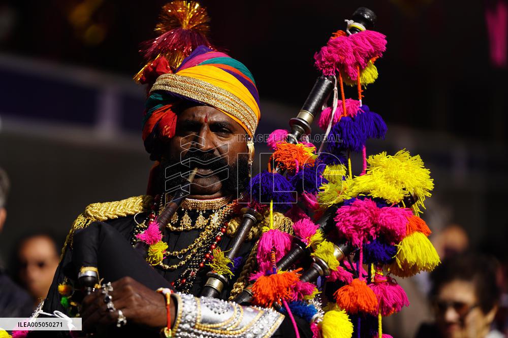 Visitors Attend Inaugural Jaipur Literature Festival - India