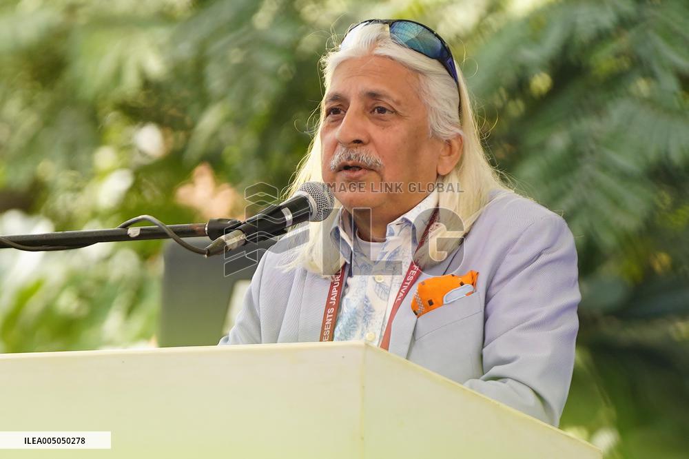 Visitors Attend Inaugural Jaipur Literature Festival - India