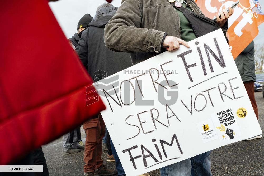 Gerard Larcher Visits Tarn-et-Garonne - France