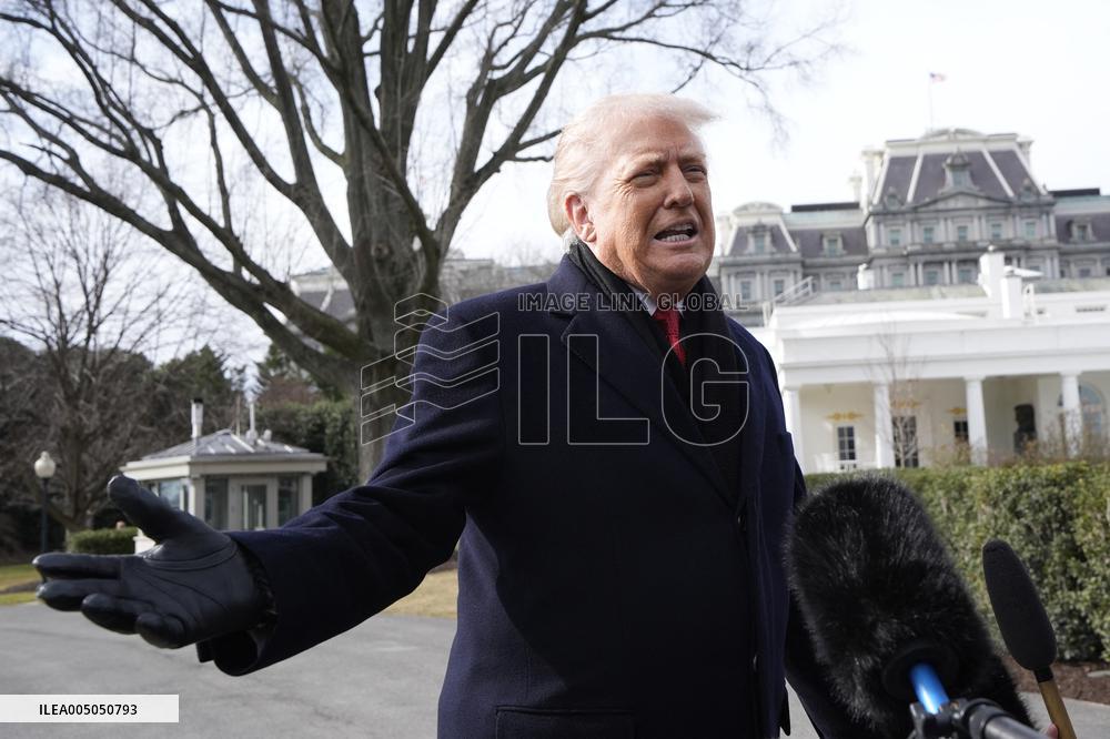 Donald Trump deparst to Florida - Washington