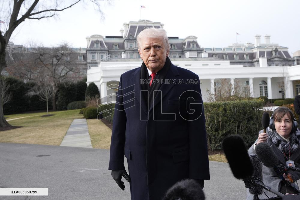 Donald Trump deparst to Florida - Washington