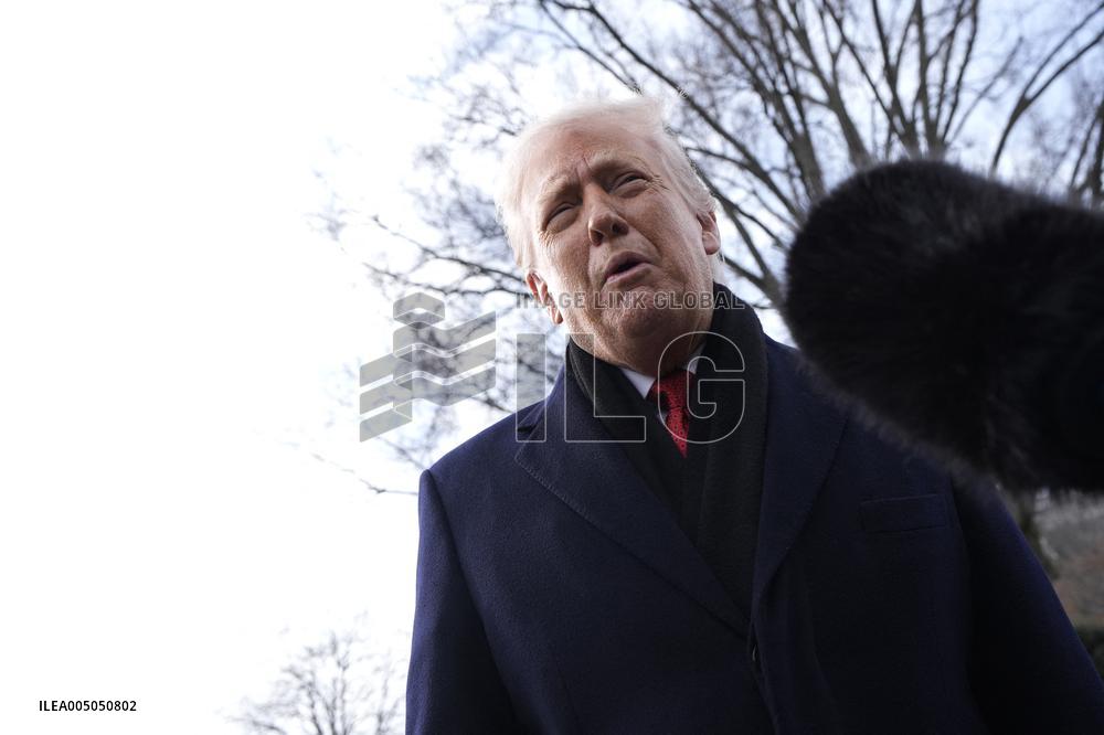 Donald Trump deparst to Florida - Washington