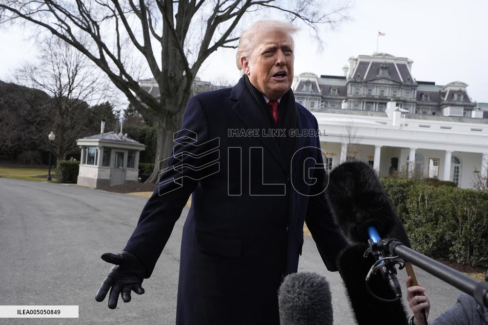 Donald Trump deparst to Florida - Washington