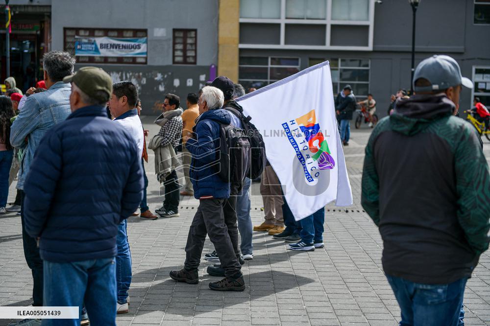 Pre-presidential Candidate Ivan Cepeda holds Rally in the Border with Ecuador