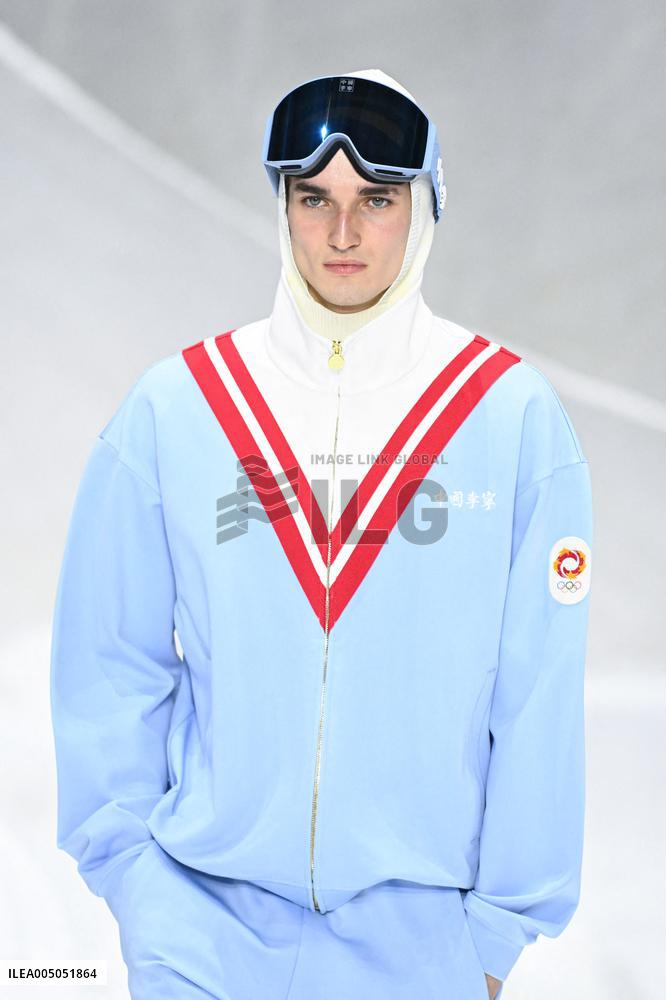 MFW - Li-Ning Runway