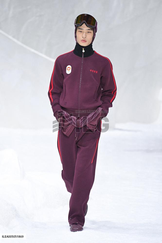 MFW - Li-Ning Runway