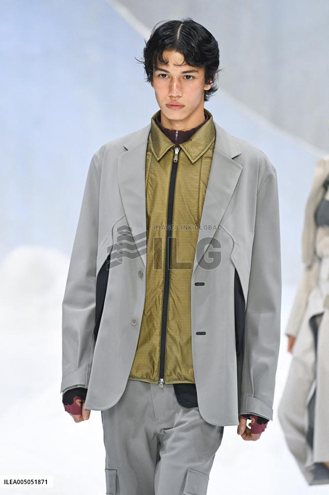 MFW - Li-Ning Runway