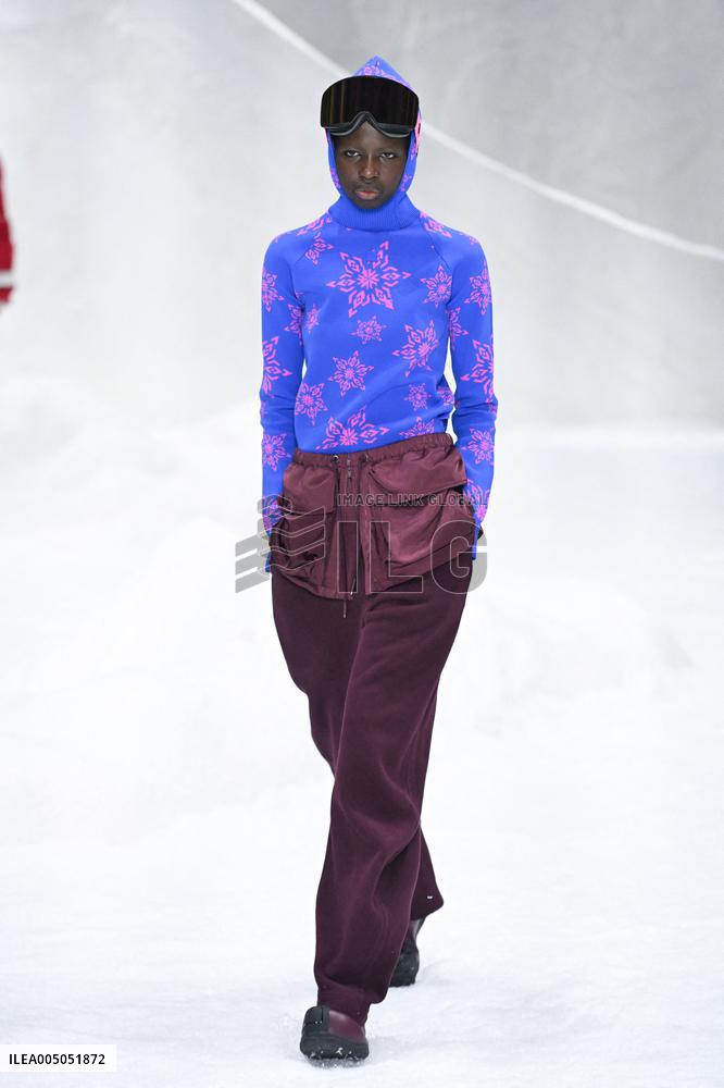 MFW - Li-Ning Runway