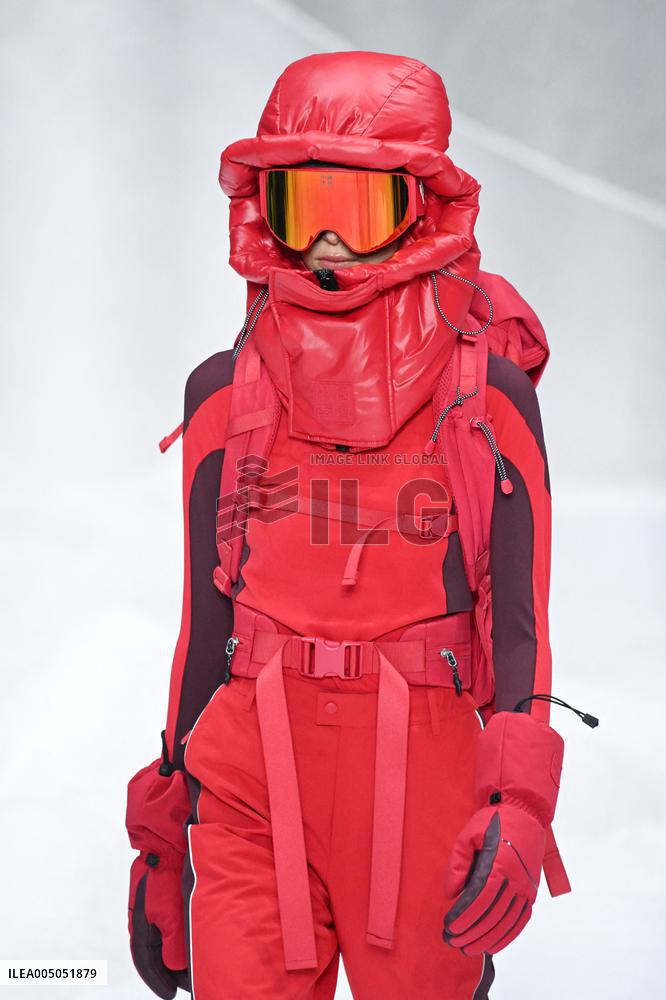 MFW - Li-Ning Runway