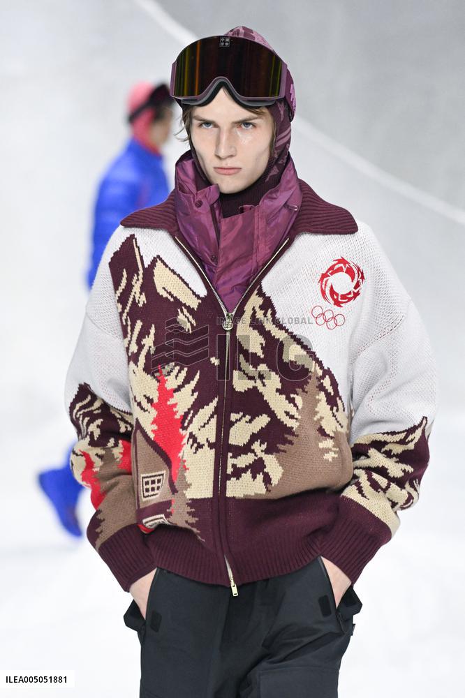 MFW - Li-Ning Runway