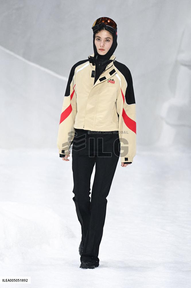 MFW - Li-Ning Runway