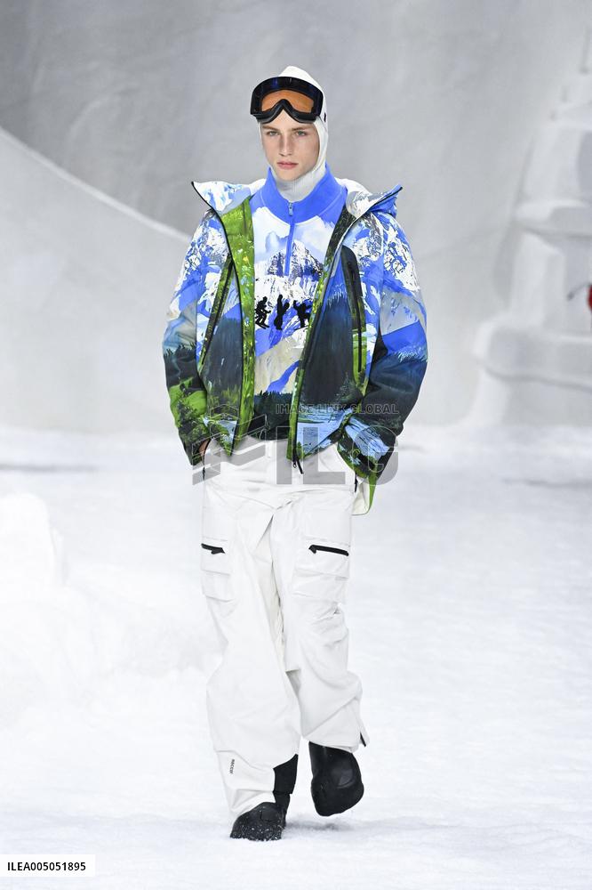 MFW - Li-Ning Runway