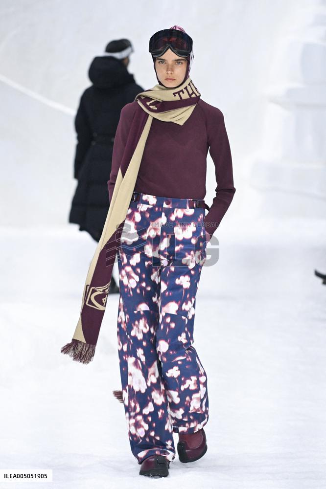 MFW - Li-Ning Runway