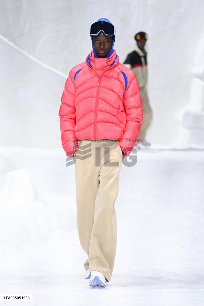 MFW - Li-Ning Runway