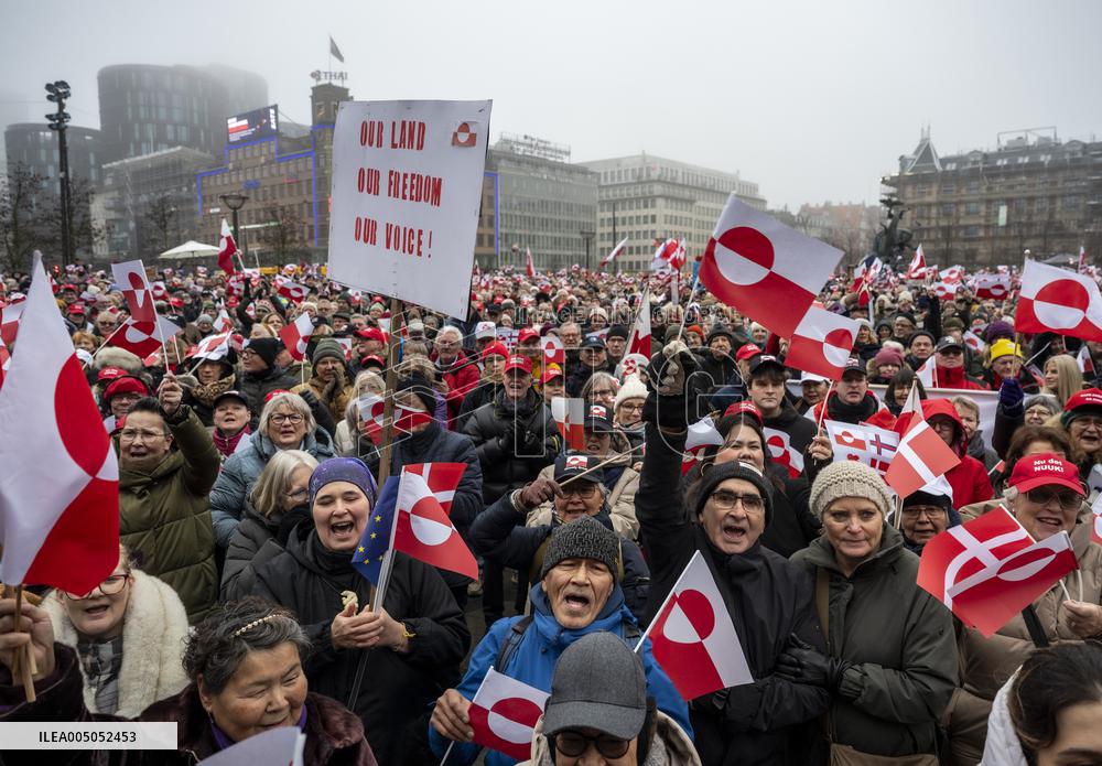 DEMONSTRATION FOR GREENLAND COPENHAGEN