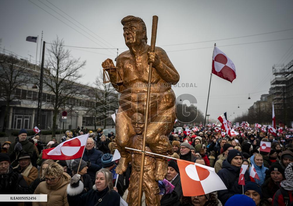 DEMONSTRATION FOR GREENLAND COPENHAGEN