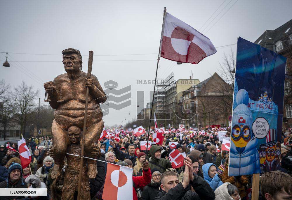 DEMONSTRATION FOR GREENLAND COPENHAGEN