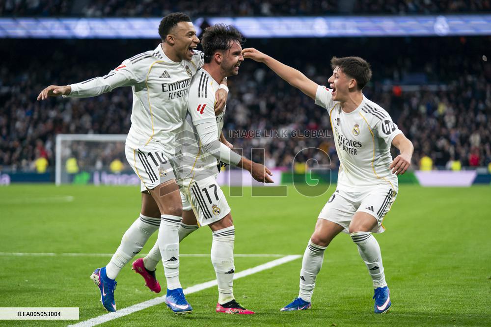 La Liga - Real Madrid v Levante