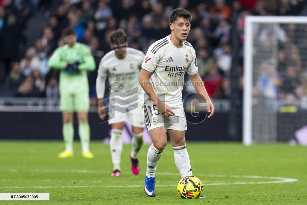 La Liga - Real Madrid v Levante