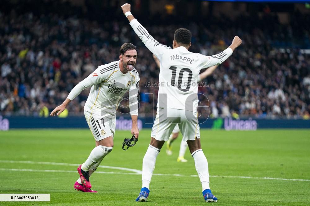 La Liga - Real Madrid v Levante