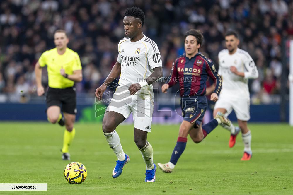 La Liga - Real Madrid v Levante