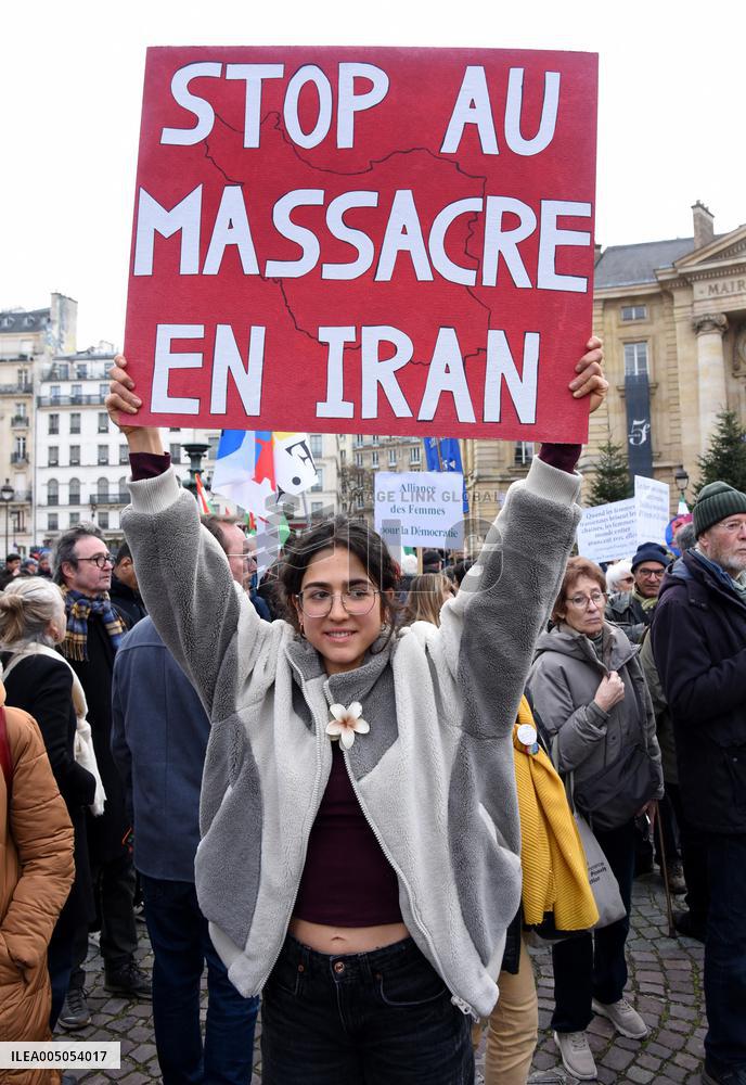 Protest March In Solidarity With Iranian People - Paris