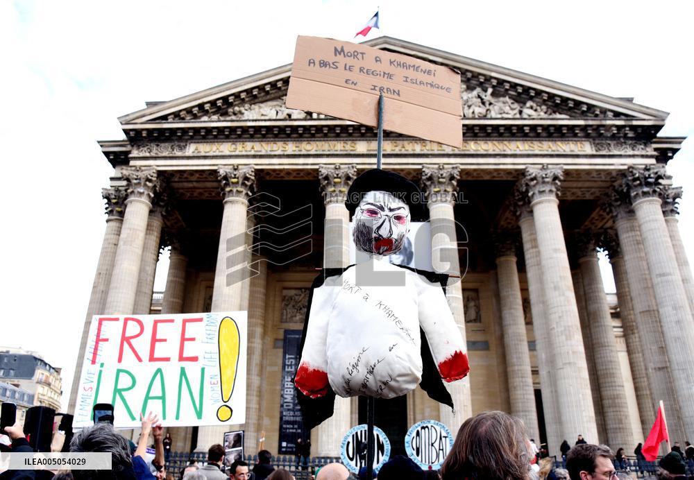 Protest March In Solidarity With Iranian People - Paris