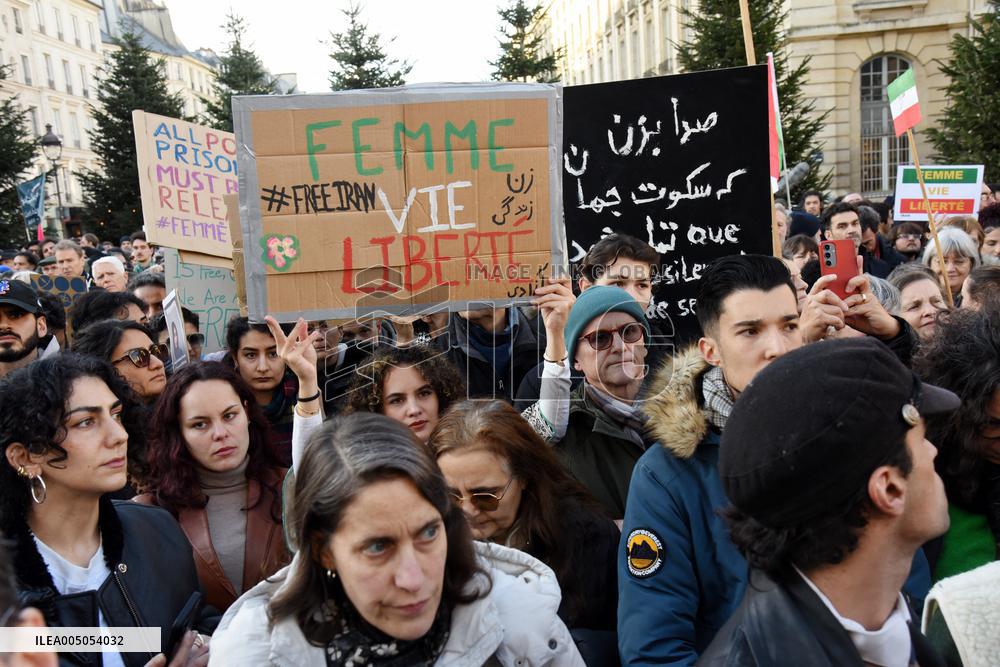 Protest March In Solidarity With Iranian People - Paris