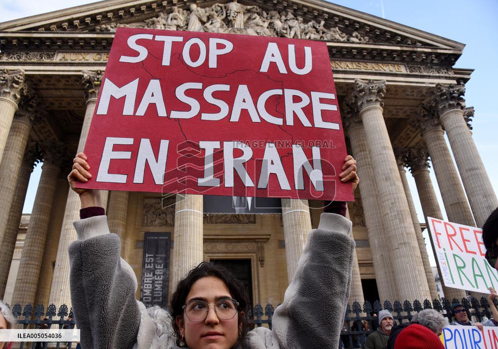Protest March In Solidarity With Iranian People - Paris