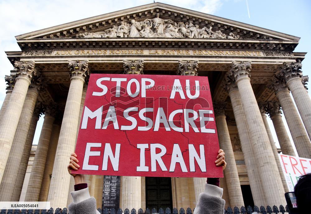 Protest March In Solidarity With Iranian People - Paris
