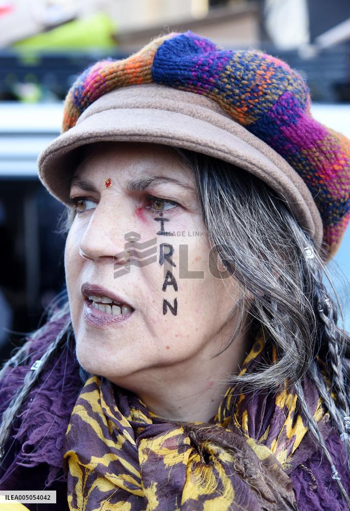 Protest March In Solidarity With Iranian People - Paris
