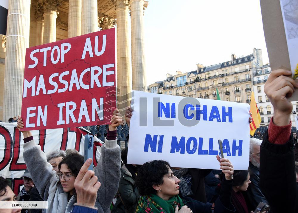 Protest March In Solidarity With Iranian People - Paris