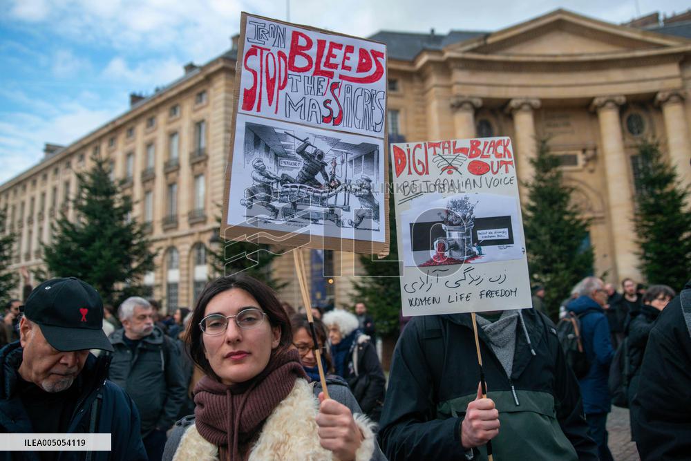 Protest March In Solidarity With Iranian People - Paris