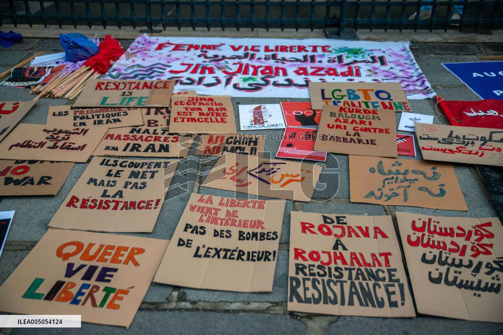Protest March In Solidarity With Iranian People - Paris
