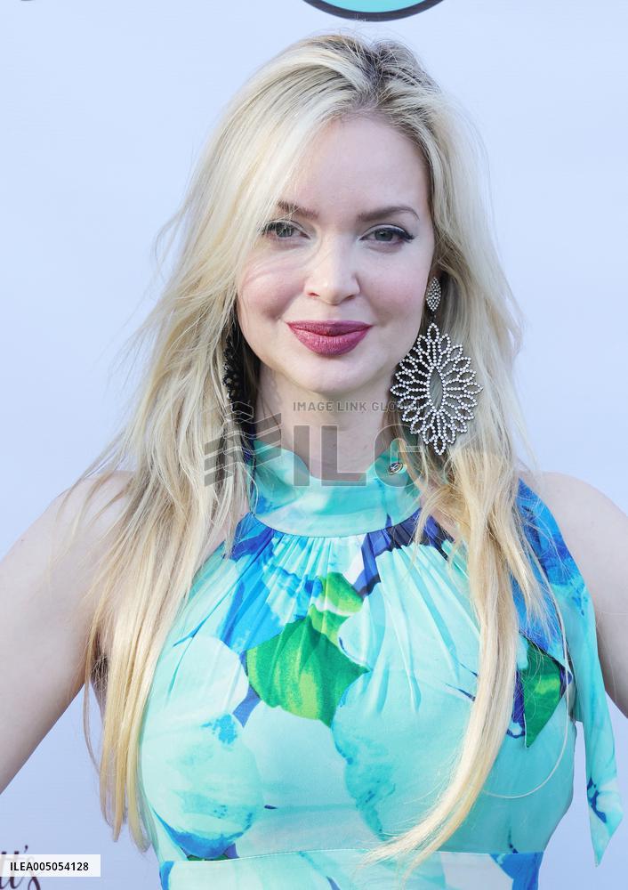 The Brave And The Rescued Honoring Fire Department - LA