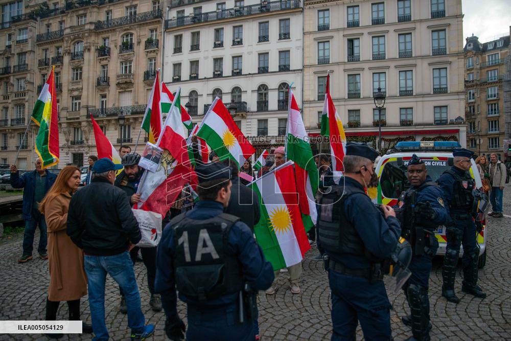 Protest March In Solidarity With Iranian People - Paris
