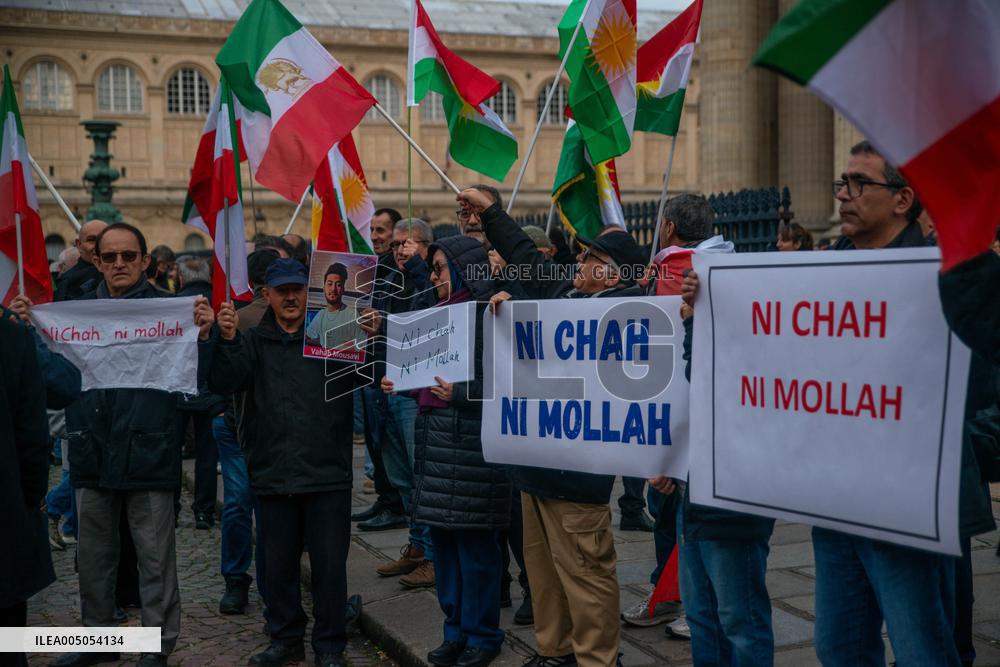 Protest March In Solidarity With Iranian People - Paris
