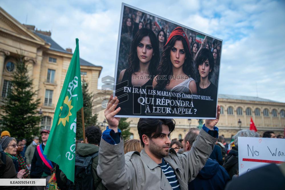 Protest March In Solidarity With Iranian People - Paris