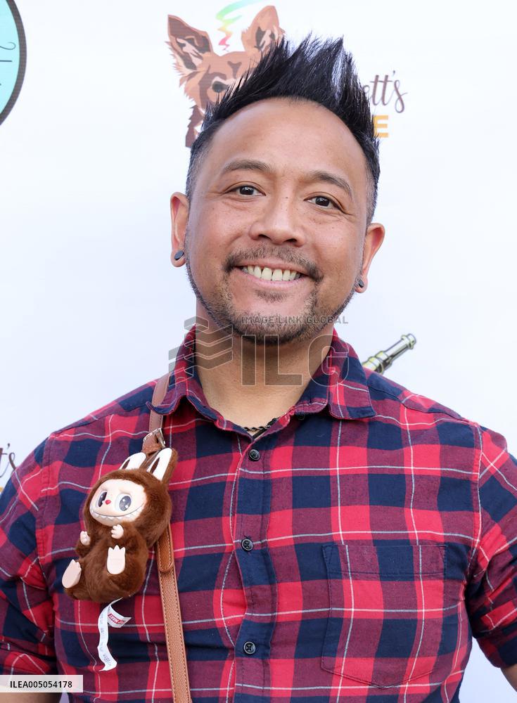 The Brave And The Rescued Honoring Fire Department - LA